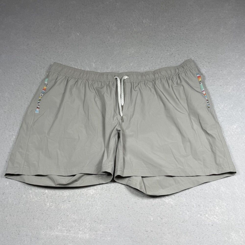 Wowie Shorts Mens 3XL Gray Tribal Aztec Trim Drawstring Poly Stretch Outdoor